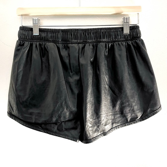 David Lerner Black Faux Leather Elastic Waist Drawstring Shorts Size Small - Picture 2 of 9